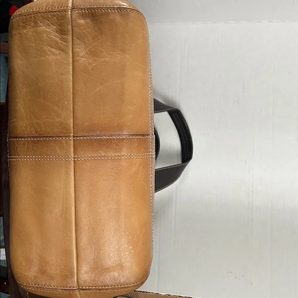 Stylish Tan and dark brown Leather satchel purse Set - Picture 6 of 13